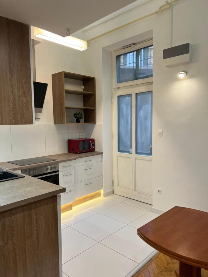 N38 Apartments By Small Home 布达佩斯 外观 照片