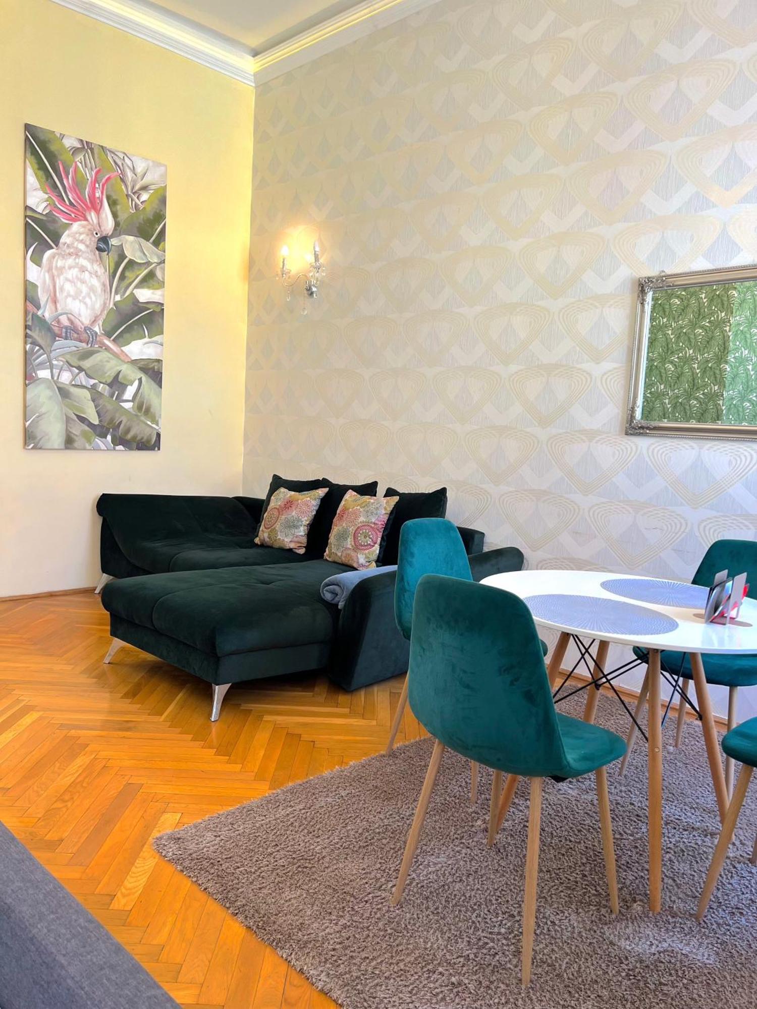 N38 Apartments By Small Home 布达佩斯 外观 照片